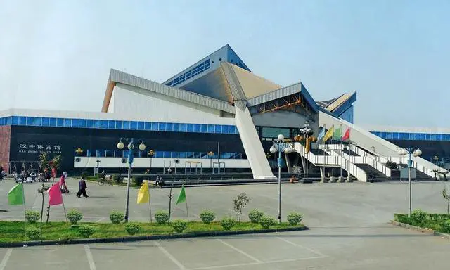 篮球教练如何制定总决赛的长期发展计划_2