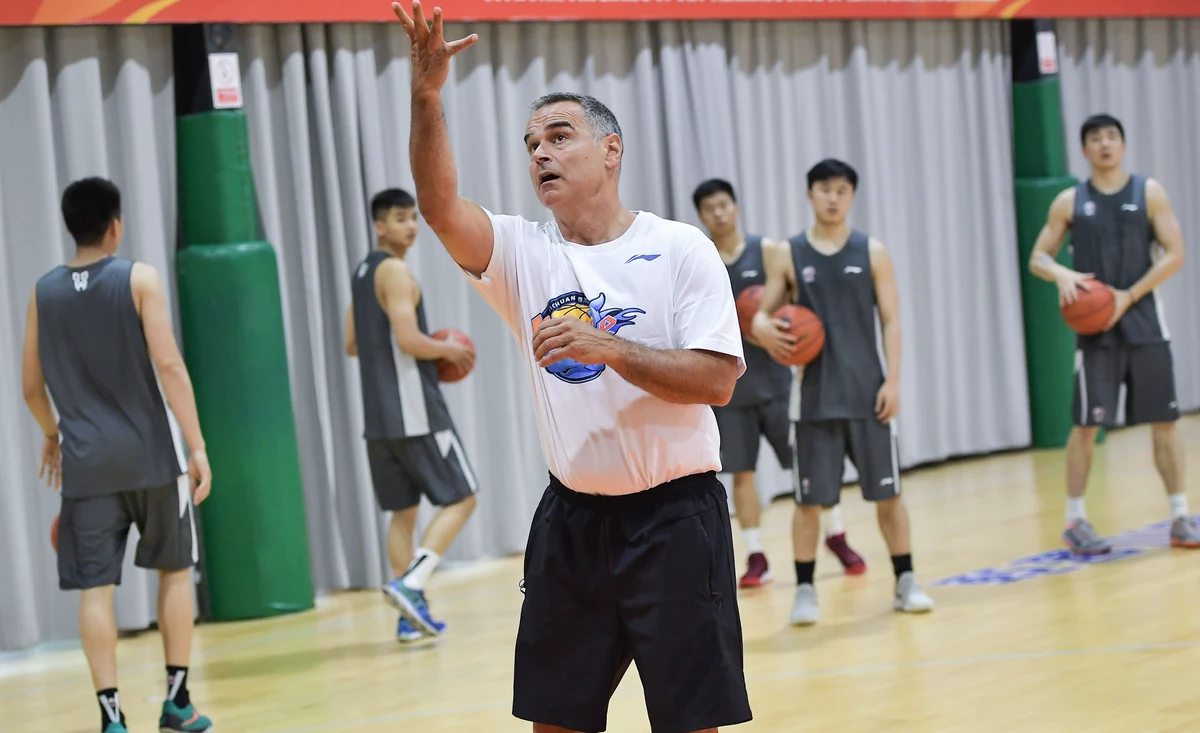 如何结合视频分析进行篮球模拟训练_2